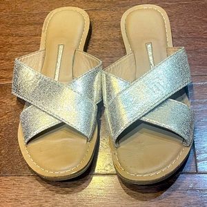 Trumpet Gold Criss Cross Slip On Sandals size 8.5